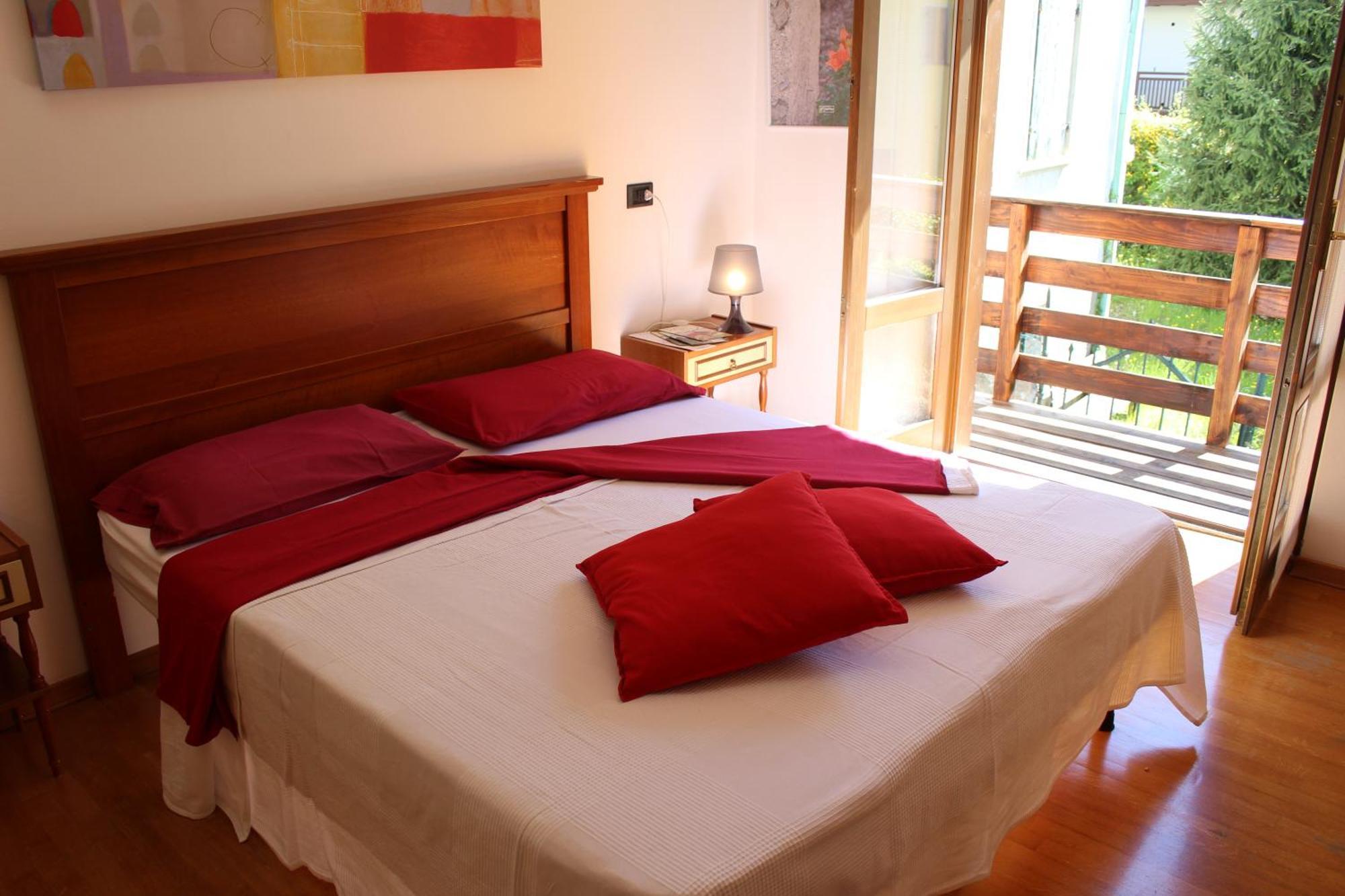 Residence Zecchini Tiarno di Sotto Bagian luar foto